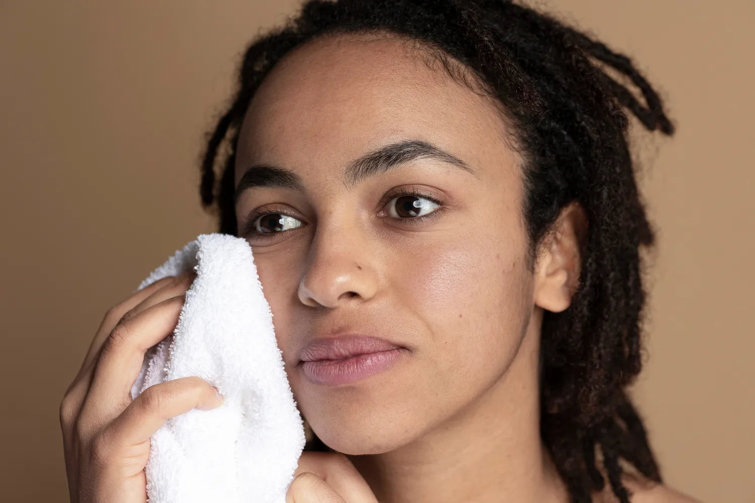 Can Hard Water Cause Skin Irritation? Here's What You Need to Know ...