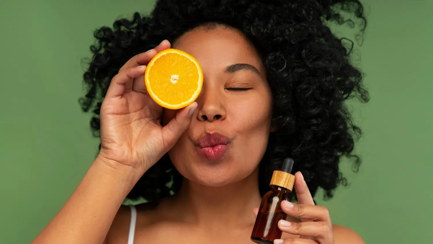 Benefits of Face Serum for Melanin-Rich Skin: Expert Insights