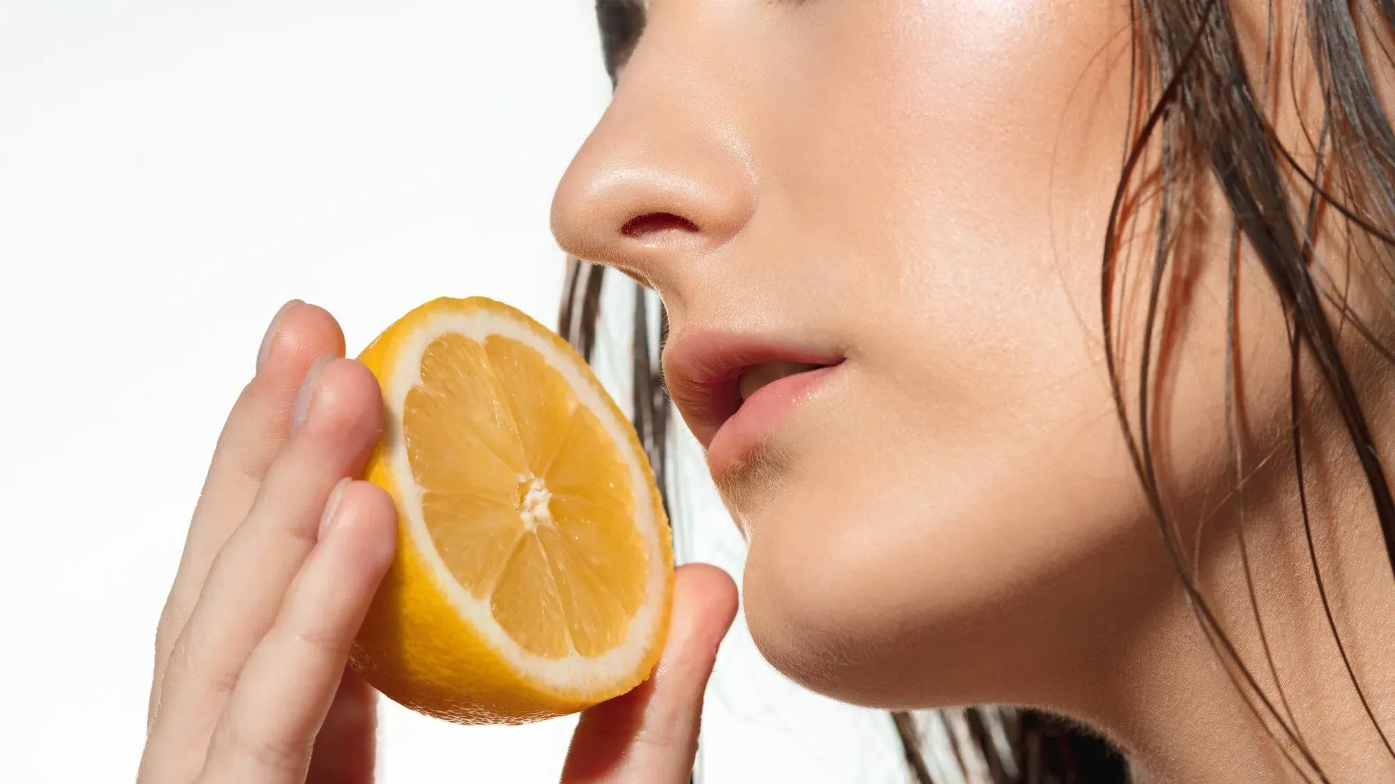 Optimal Timing for Vitamin C Serum Application: Day vs. Night - A Comprehensive Step-by-Step Guide