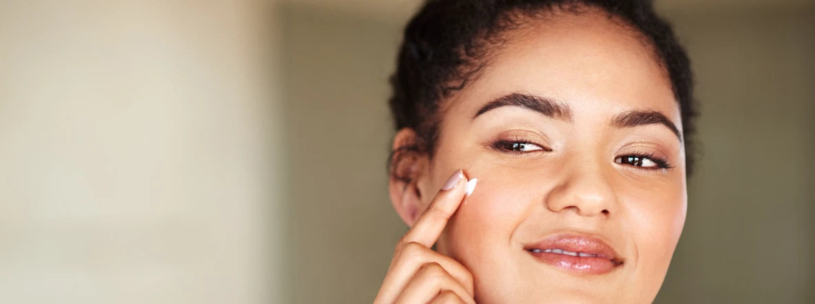 How to Remove Dark Spots: A Complete Guide 