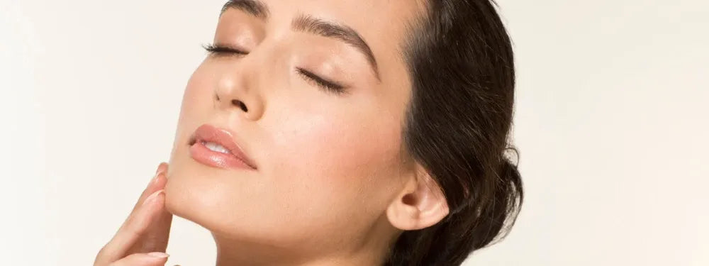 Natural Skin Brightening: Your Complete Guide 
