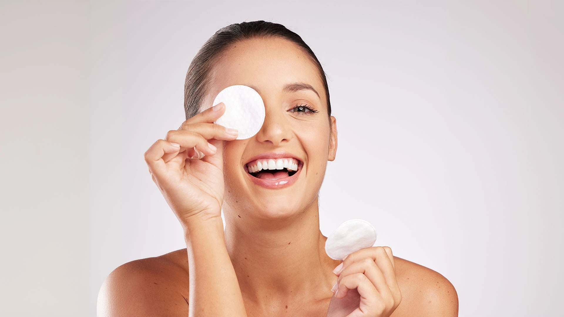 What to Eat for Radiant Skin: Complete Nutrition Guide 