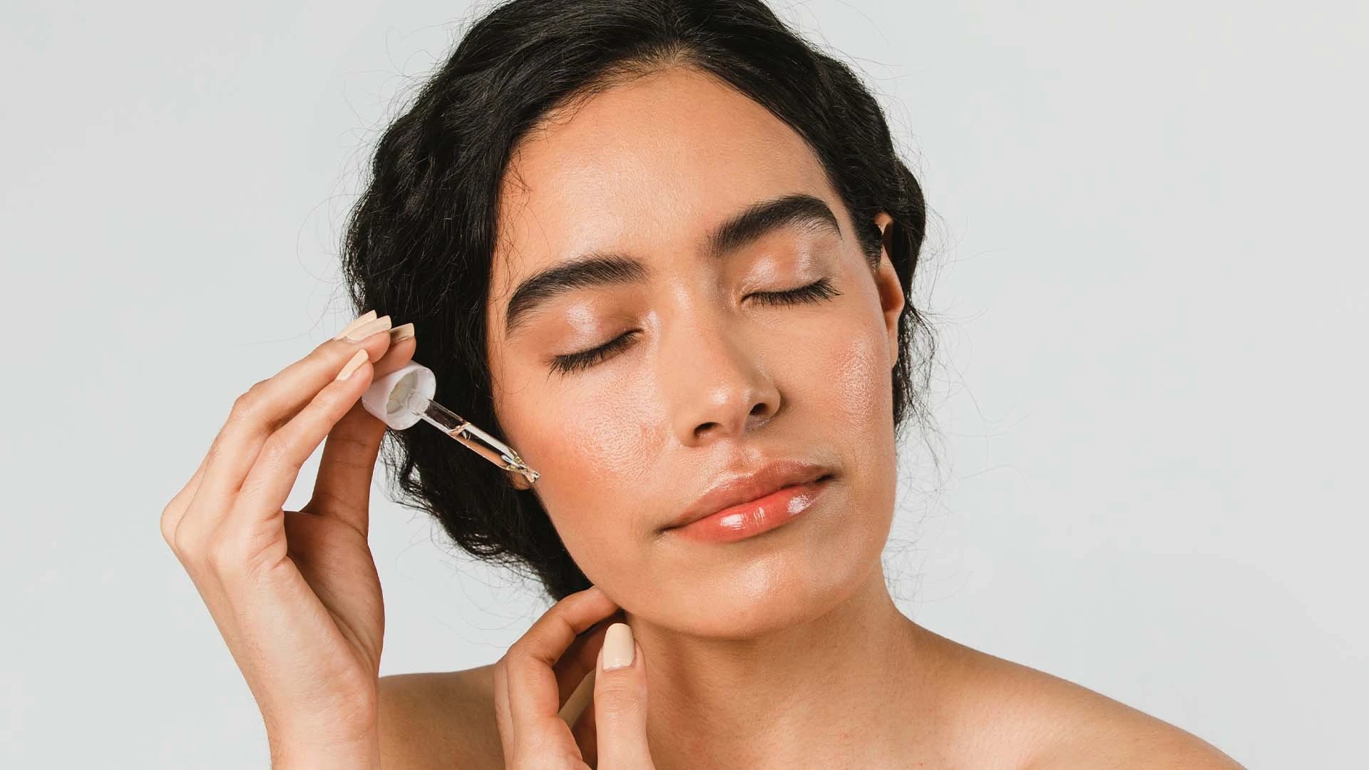 Why Use Niacinamide? Your Complete Skincare FAQ 